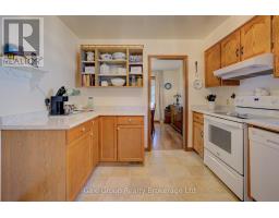 456 OJIBWAY STREET - 12