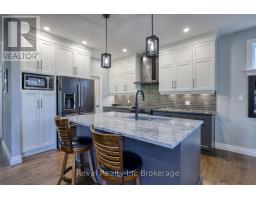 176 TAMARACK BOULEVARD - 12