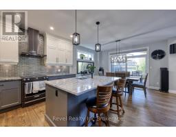 176 TAMARACK BOULEVARD - 13