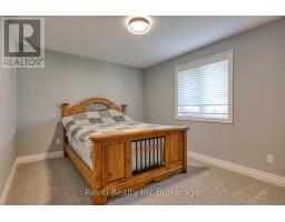176 TAMARACK BOULEVARD - 33
