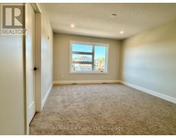 41 CASH CRESCENT - 10