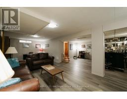 986 BRAESIDE STREET - 33