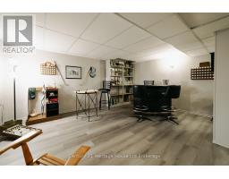 986 BRAESIDE STREET - 34