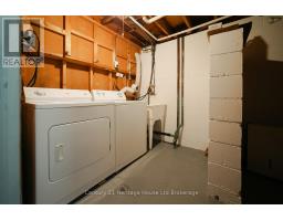 986 BRAESIDE STREET - 37