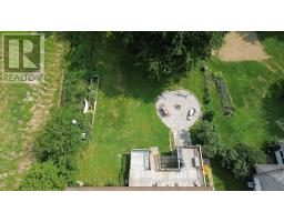 1686 CHAR VILLE E 1/4 ROAD - 38