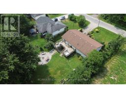 1686 CHAR VILLE E 1/4 ROAD - 39