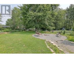 1686 CHAR VILLE E 1/4 ROAD - 46