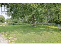 1686 CHAR VILLE E 1/4 ROAD - 47