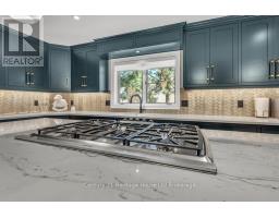 8 TALLWOOD CIRCLE - 11