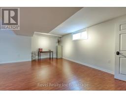 14 SCOURFIELD DRIVE - 34