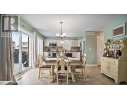 426 CHAMPLAIN AVENUE - 11