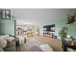 426 CHAMPLAIN AVENUE - 18