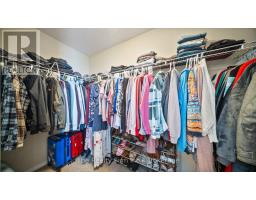 426 CHAMPLAIN AVENUE - 22