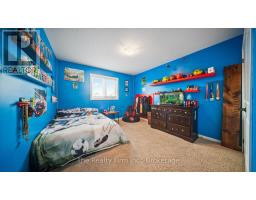 426 CHAMPLAIN AVENUE - 24