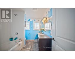 426 CHAMPLAIN AVENUE - 27