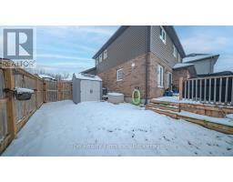 426 CHAMPLAIN AVENUE - 33