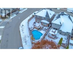426 CHAMPLAIN AVENUE - 39