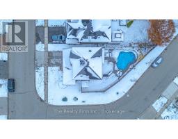 426 CHAMPLAIN AVENUE - 40