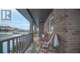 426 CHAMPLAIN AVENUE - 41
