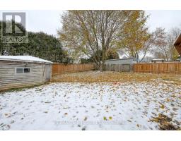 1049 CREE AVENUE - 7
