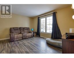 1049 CREE AVENUE - 9