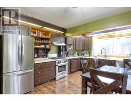 1037 WARWICK STREET - 11