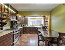 1037 WARWICK STREET - 12