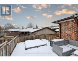 1037 WARWICK STREET - 31