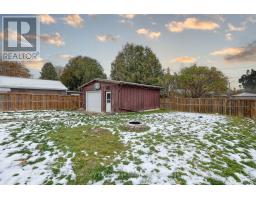 1037 WARWICK STREET - 36