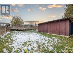 1037 WARWICK STREET - 38