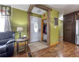 1037 WARWICK STREET - 6