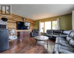 1037 WARWICK STREET - 8