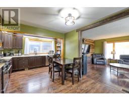 1037 WARWICK STREET - 9