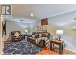 11 MOHICAN DRIVE - 32