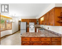 4 CHRISTOPHER COURT - 10