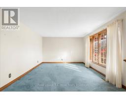 4 CHRISTOPHER COURT - 15