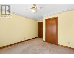 4 CHRISTOPHER COURT - 21