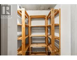 4 CHRISTOPHER COURT - 34