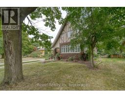 140 VANSITTART AVENUE - 3