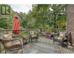 140 VANSITTART AVENUE - 32