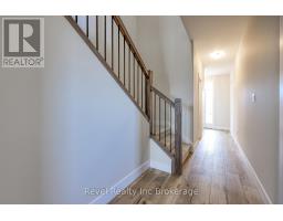 455 GILLESPIE STREET - 2