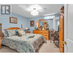 24 BARKER STREET - 12