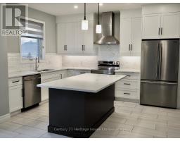 8 SYCAMORE DRIVE - 31