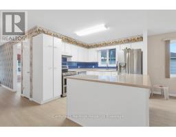 14 MCDONALD COURT - 4