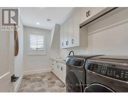 45 AUGUST CRESCENT - 37