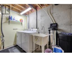 4 - 663 SOUTHWOOD WAY - 32