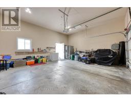 4 - 663 SOUTHWOOD WAY - 45