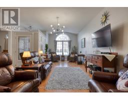 4 - 663 SOUTHWOOD WAY - 7