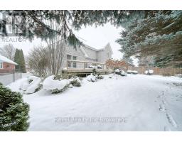 715 SPRINGBANK AVENUE N - 40