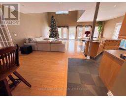 141 24 HIGHWAY E - 12